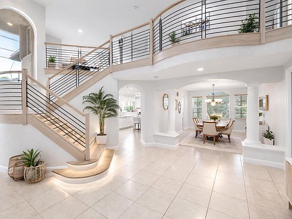 3rd image of 19219 N Creekshore Court