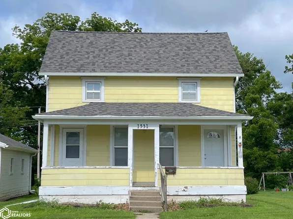 1531 Elm St, Grinnell, IA 50112