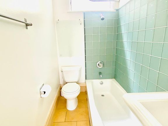 5th image of 1736 Grant Ave #1736