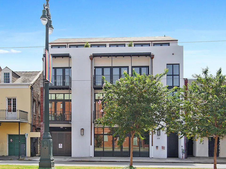 618 N Rampart St #204