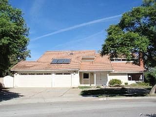 1st image of 685 Lindenwood Dr