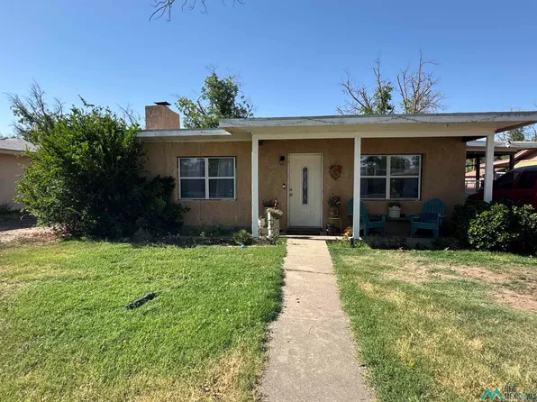 1002 Ortega St, Carlsbad, NM 88220