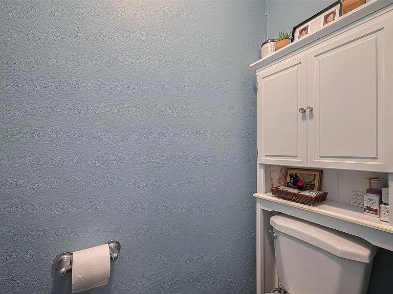 12231 Carriage Hill Dr — Photo 40