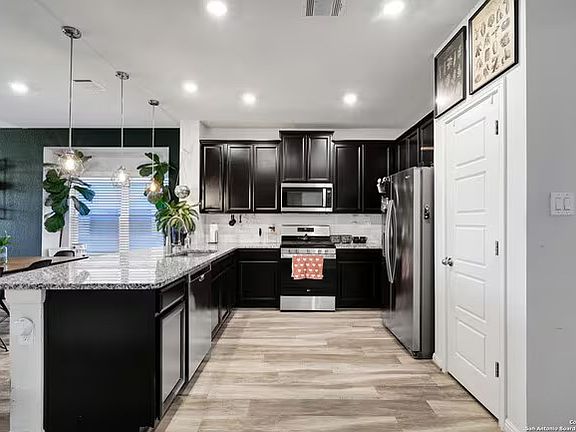 4th image of 5214 Seashore Blvd