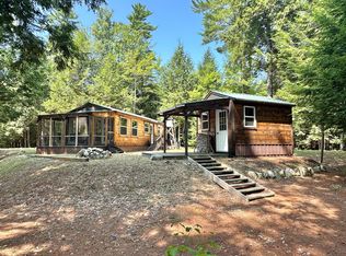 22 Hemlock Point Rd, Lincoln, ME 04457