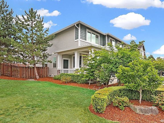 2nd image of 2411 84th Ave NE