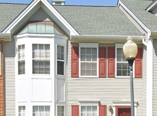 49 De Leone Cir, Franklin Park, NJ 08823