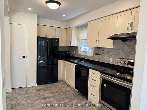 2nd image of 19 Vanessa Rd