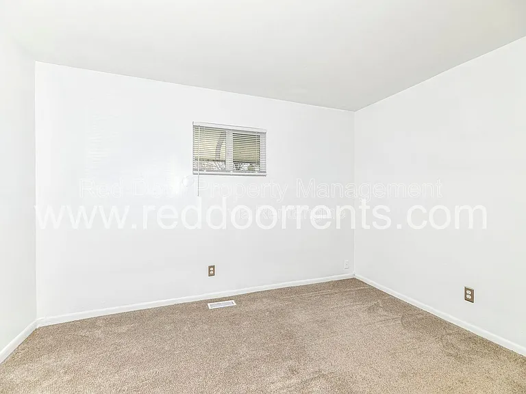 5361 E Burgess Ave — Photo 26