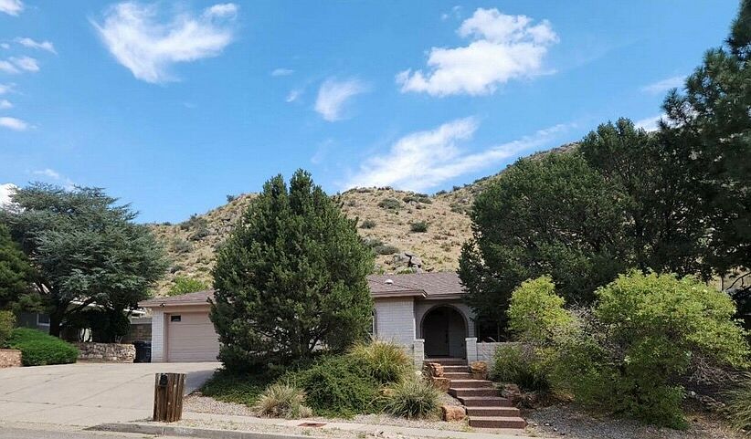 1st image of 3804 Camino De La Sierra NE