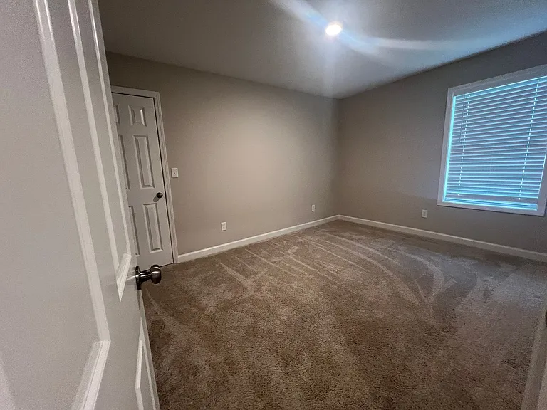 4450 Easthaven Cir — Photo 22