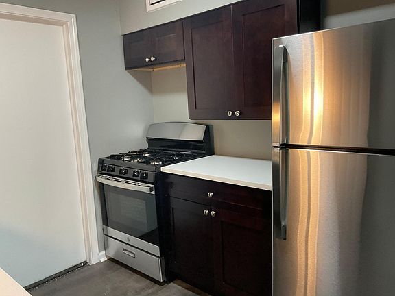 3rd image of 6219 S University Ave #1