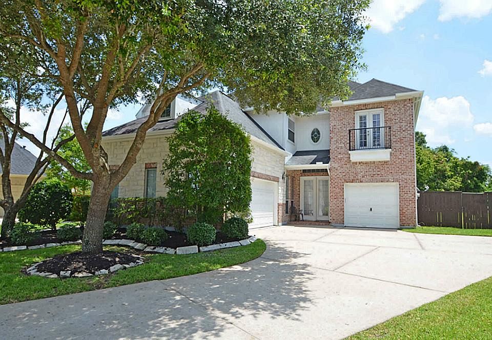 1st image of 3922 Lakeridge Canyon Dr