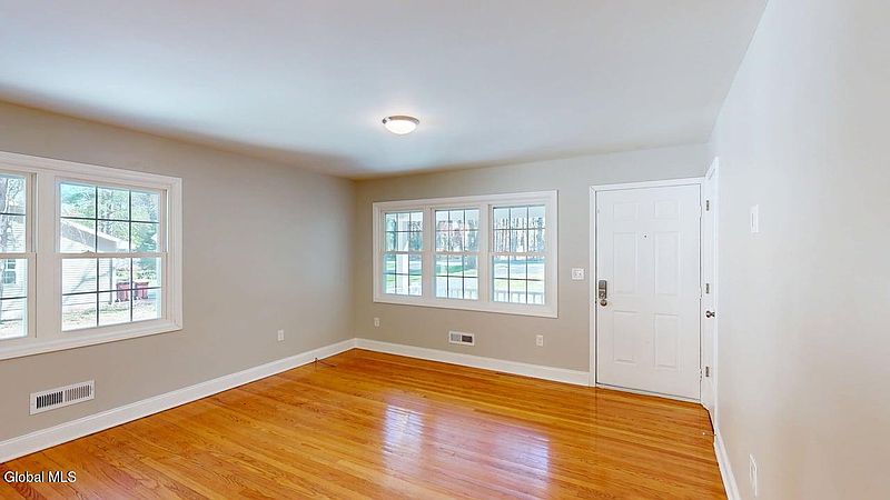 3rd image of 21 Longkill Road