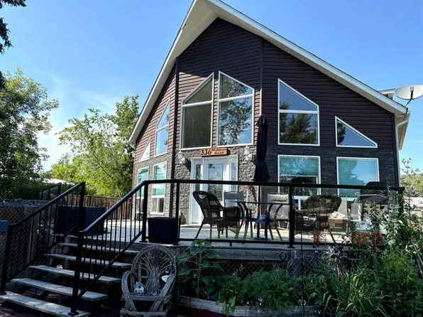 336 NW Mabbott Rd, Drumheller, AB T0J 0Y9