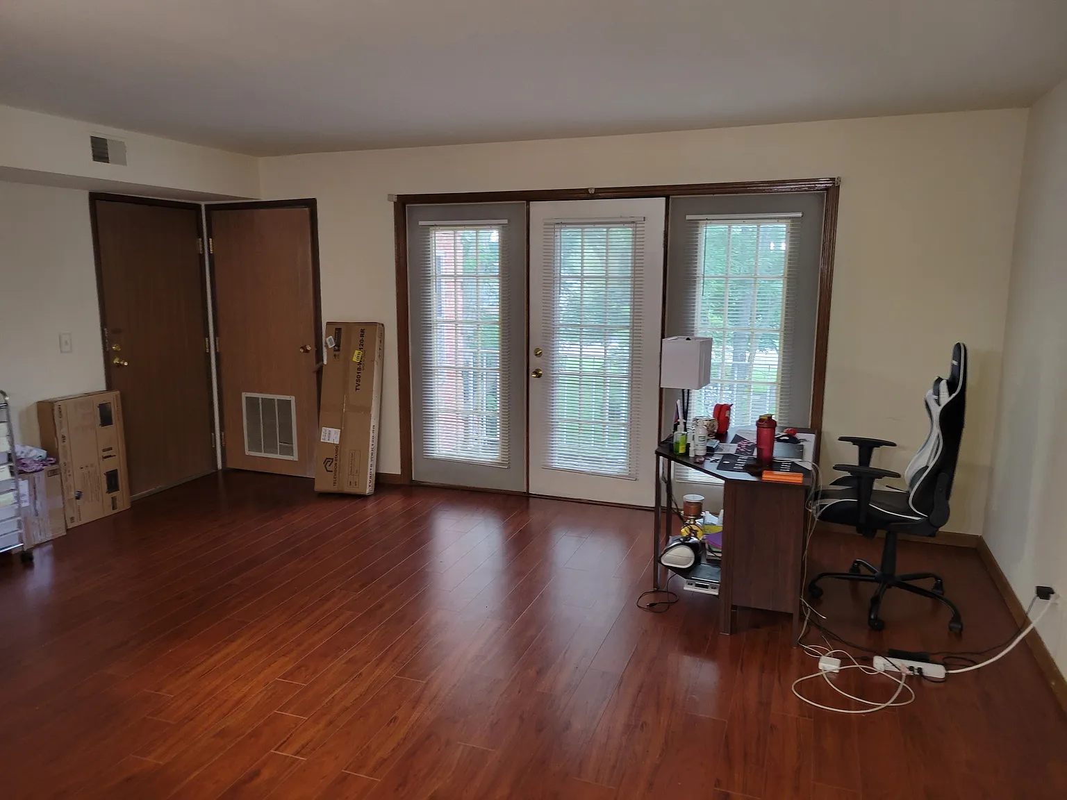 4280 Central Rd — Photo 2