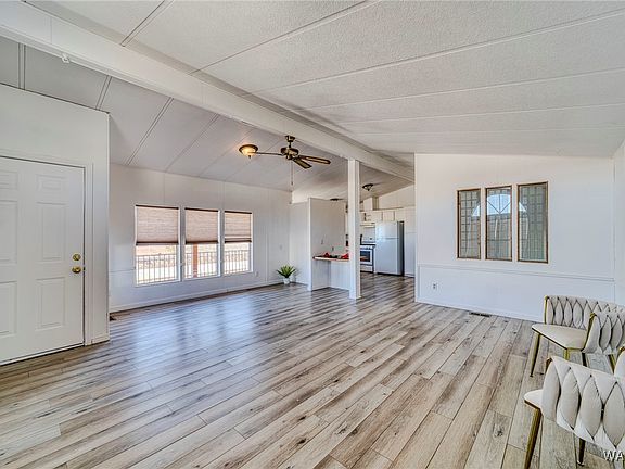 5th image of 664 Riverfront Drive