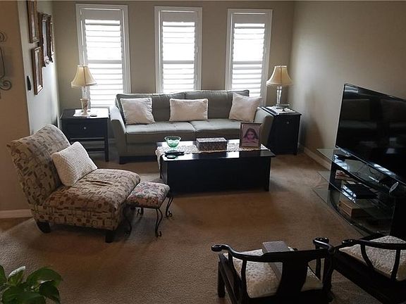 4th image of 2231 Seven Oaks Dr