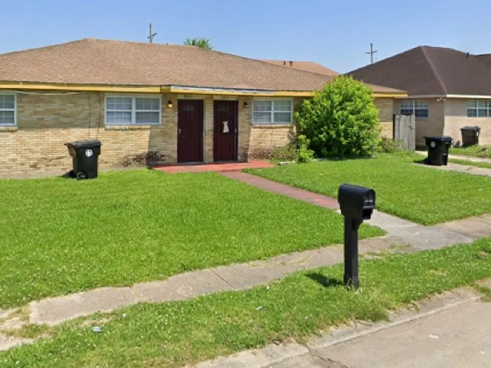 4819-4821 Lynhuber Dr