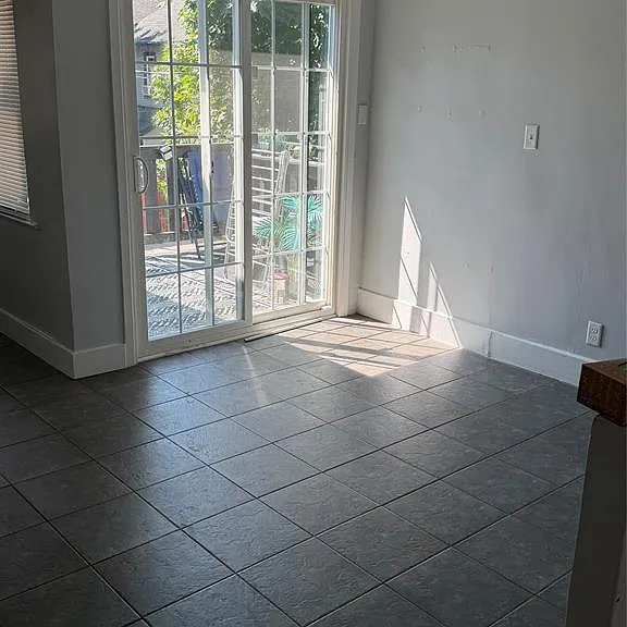 1337 Assumption St #1 — Photo 5