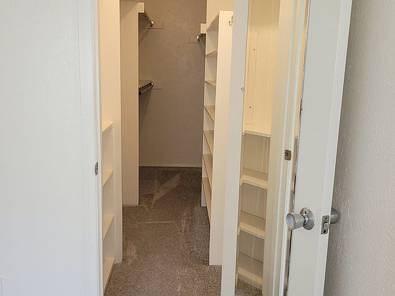 5th image of 3100 Elizabeth St APT 205