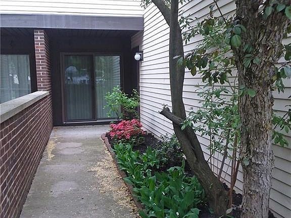 2nd image of 510 Forsythia Ln #65