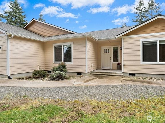 5th image of 3837 80th Avenue SE
