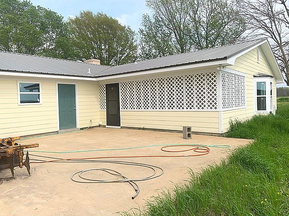 Back patio/screened porch