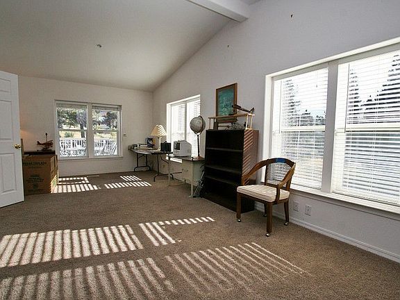 4th image of 2201 Glencove Dr
