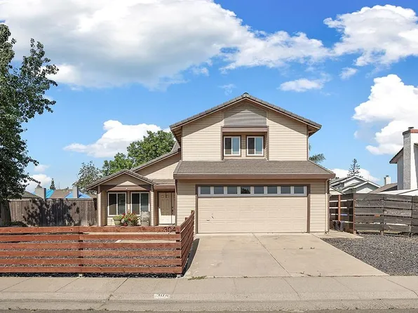 304 Emerald Oak Dr, Galt, CA 95632