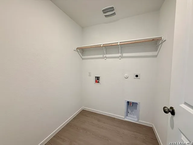 3179 Dispatch Dr — Photo 29