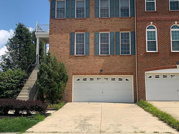 2nd image of 25937 Kirkwood Sq