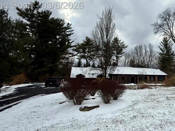 5761 Snowshoe Cir, Bloomfield Hills, MI 48301
