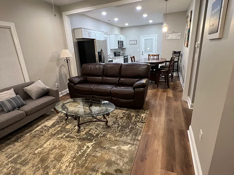 902 Rankin Ave — Photo 6