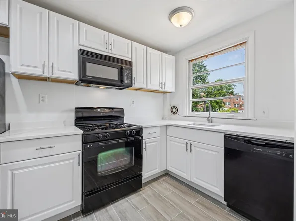 155 E 64th Ave, Philadelphia, PA 19120