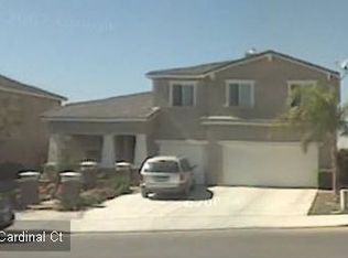 6831 Red Cardinal Ct, Corona, CA 92880