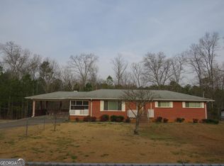 1406 N Bellview Rd, Aragon, GA 30153