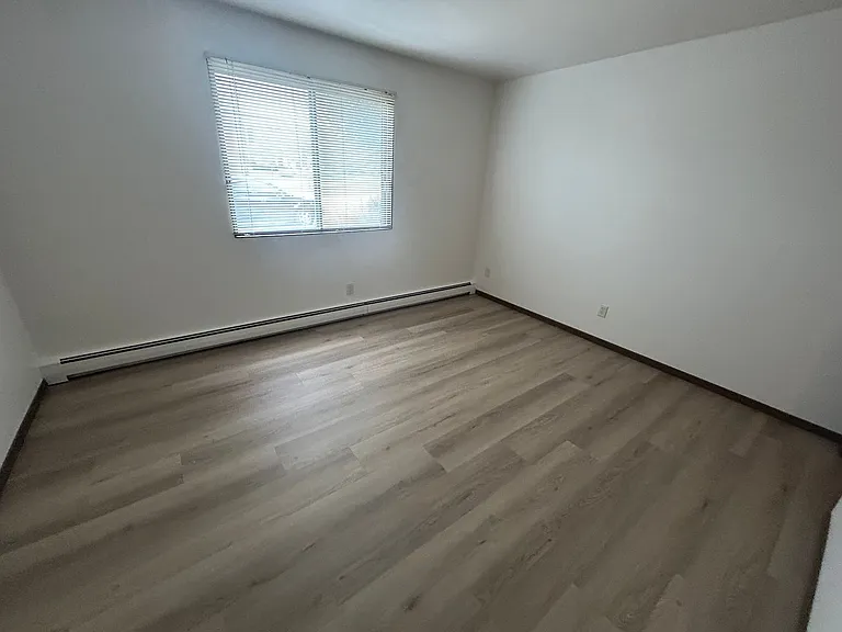 11322 W National Ave — Photo 13