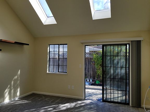 3rd image of 715 10th Ave
