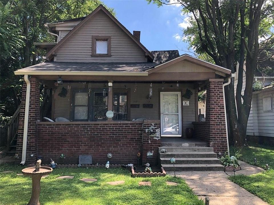 2nd image of 1215 E Bradbury Ave