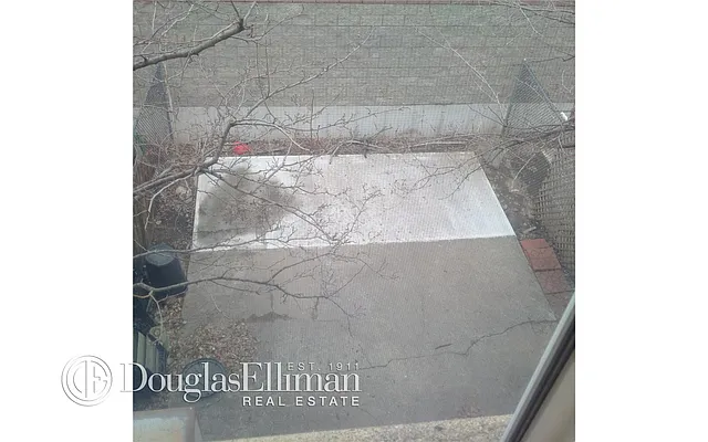 Rented by Douglas Elliman | media 10