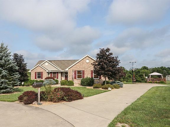 2nd image of 1079 Oak Dale Ln