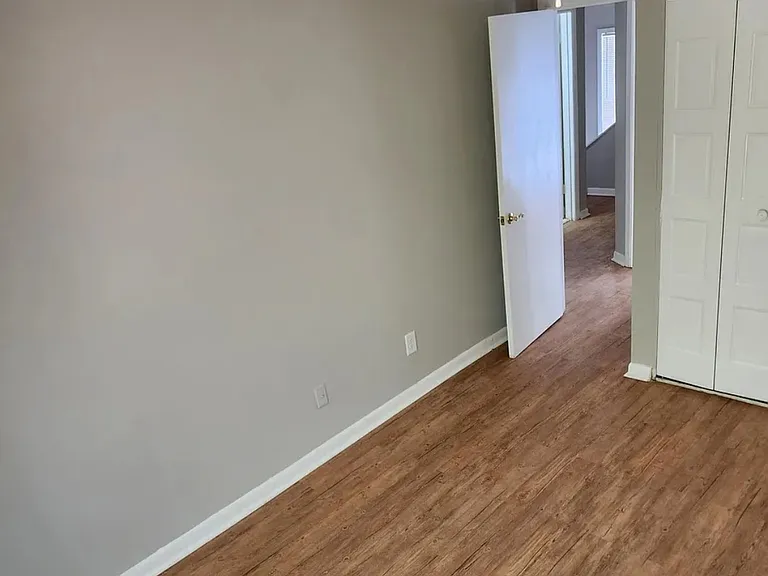 177 Governors Dr — Photo 8
