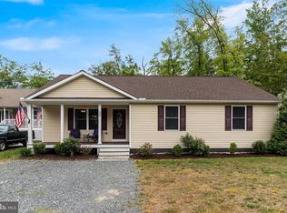 32 Placid Rd, Colonial Beach, VA 22443