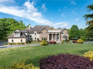 1530 46th Ave NE, Hickory, NC 28601