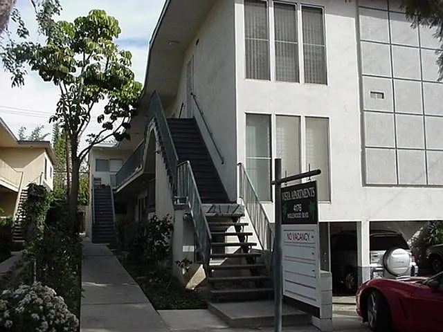 1 bed, 600 sqft, $1,750 — Photo 2