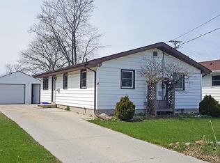 2416 Wilson St, Two Rivers, WI 54241