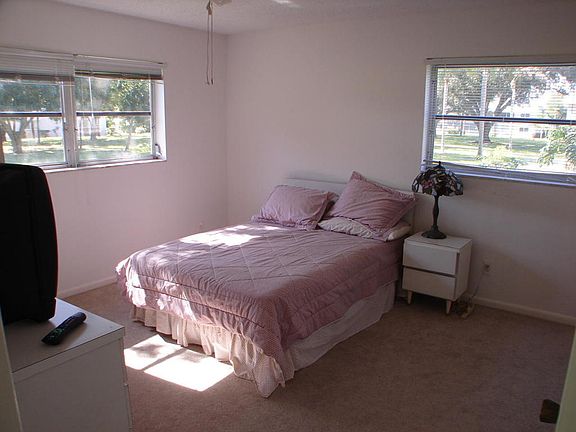 4th image of 18081 SE Country Club Dr #21205