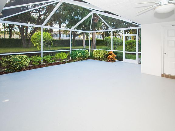 2nd image of 8801 Chapman Oak Court