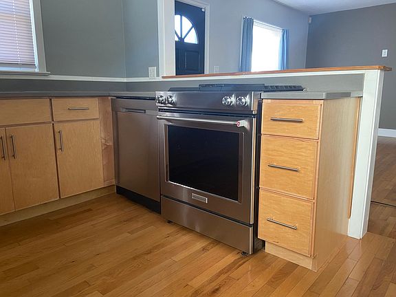 Chef's gas stove and convention oven